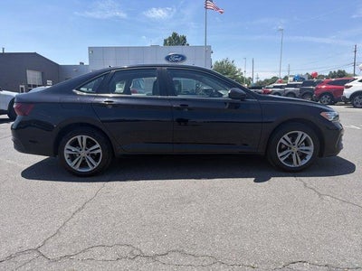 2024 Volkswagen Jetta SE Auto