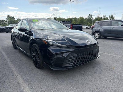 2025 Toyota Camry SE (SE)