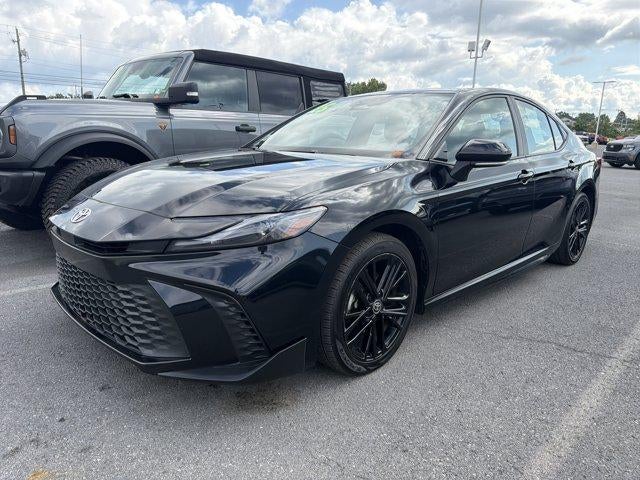 2025 Toyota Camry SE (SE)