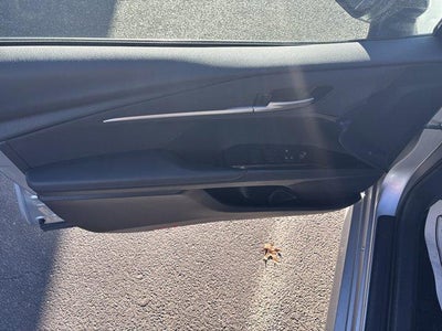 2025 Toyota Camry LE (SE)