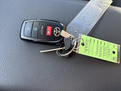 2025 Toyota Camry LE (SE)