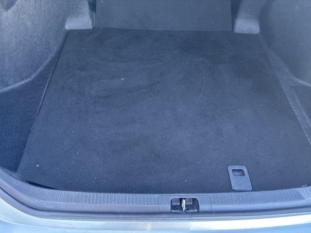 2025 Toyota Camry LE (SE)