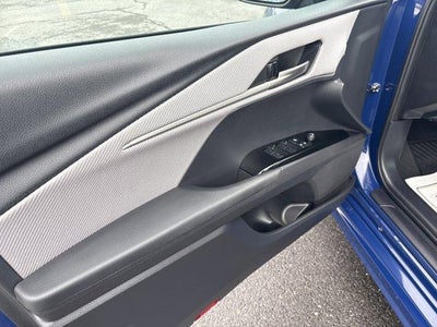 2025 Toyota Camry SE AWD (Natl)