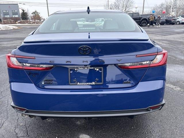 2025 Toyota Camry SE AWD (Natl)