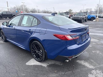 2025 Toyota Camry SE AWD (Natl)