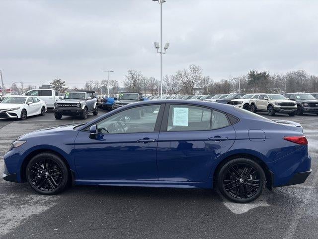 2025 Toyota Camry SE AWD (Natl)