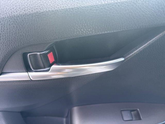 2024 Toyota Camry SE Auto (SE)