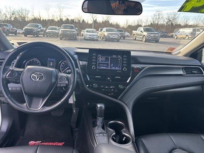 2024 Toyota Camry SE Auto (SE)