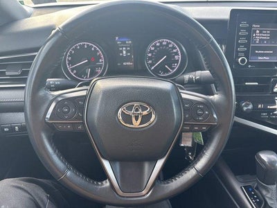 2024 Toyota Camry SE Auto (SE)