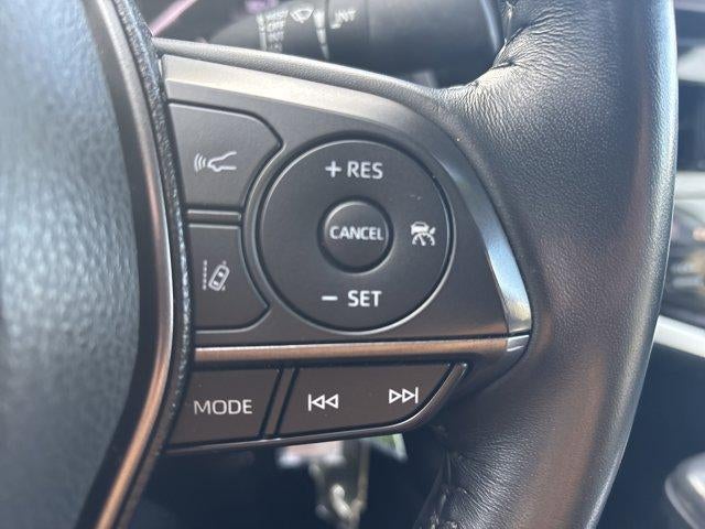 2024 Toyota Camry SE Auto (SE)