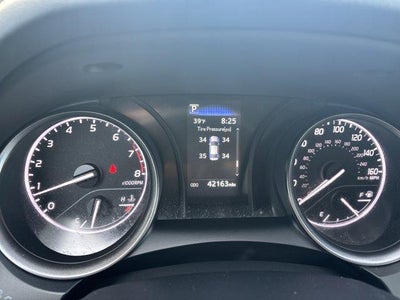 2024 Toyota Camry SE Auto (SE)