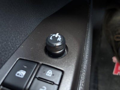 2024 Toyota Camry SE Auto (SE)