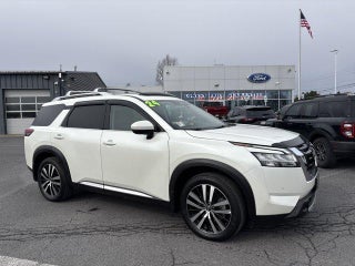 2024 Nissan Pathfinder Platinum 4WD