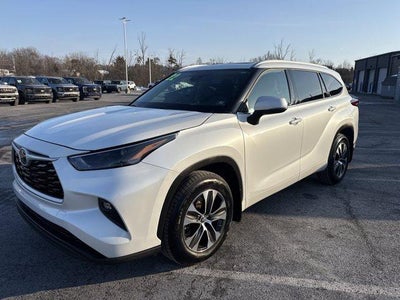 2022 Toyota Highlander XLE AWD (Natl)