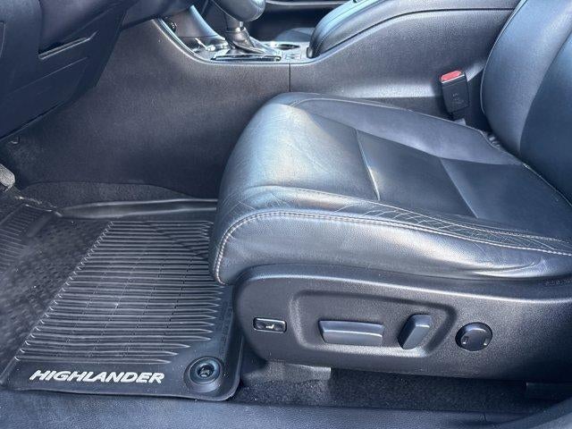 2016 Toyota Highlander AWD 4dr V6 XLE (Natl)