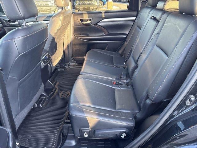 2016 Toyota Highlander AWD 4dr V6 XLE (Natl)