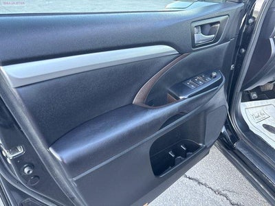 2016 Toyota Highlander AWD 4dr V6 XLE (Natl)