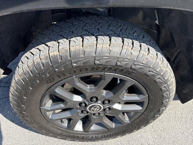 2024 Toyota Tundra 4WD 4WD Platinum CrewMax 5.5' Bed (Natl)