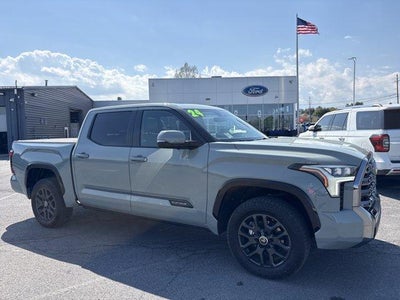 2024 Toyota Tundra 4WD 4WD Platinum CrewMax 5.5' Bed (Natl)