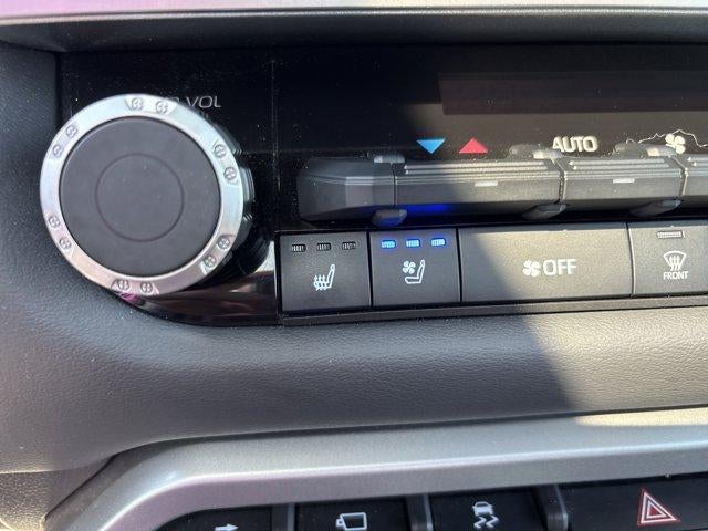 2024 Toyota Tundra 4WD 4WD Platinum CrewMax 5.5' Bed (Natl)