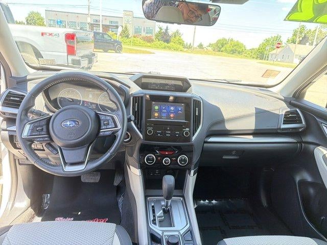 2022 Subaru Forester Premium CVT
