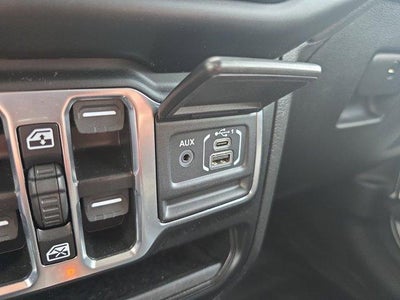 2023 Jeep Gladiator Overland 4x4 *Ltd Avail*