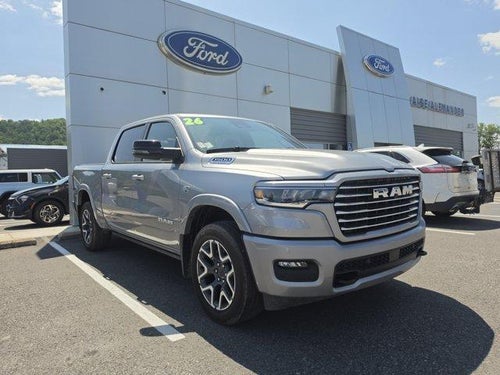 2026 RAM 1500 Laramie 4x4 Crew Cab 5'7" Box