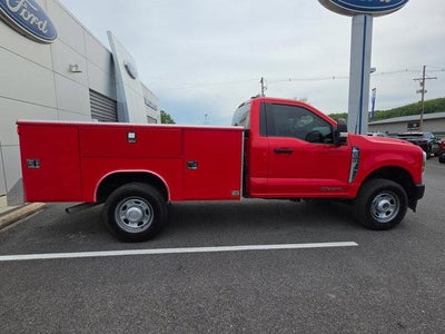 2024 Ford Super Duty F-350 SRW XL 4WD Reg Cab 145" WB 60" CA