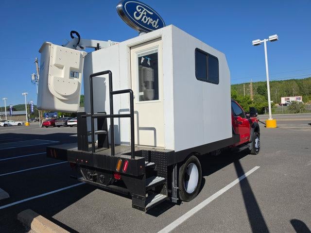 2023 Ford Super Duty F-550 DRW XLT 4WD Reg Cab 145" WB 60" CA