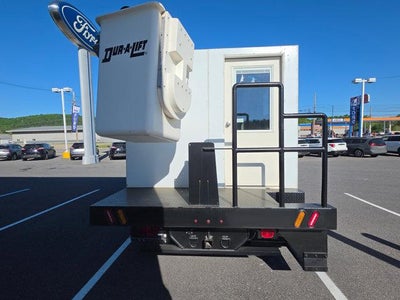 2023 Ford Super Duty F-550 DRW XLT 4WD Reg Cab 145" WB 60" CA