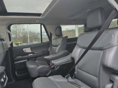 2025 Ford Expedition Max Active 4x4
