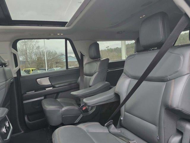 2025 Ford Expedition Max Active 4x4
