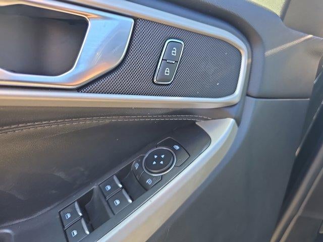 2022 Ford Explorer XLT 4WD