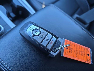 2022 Ford Explorer XLT 4WD