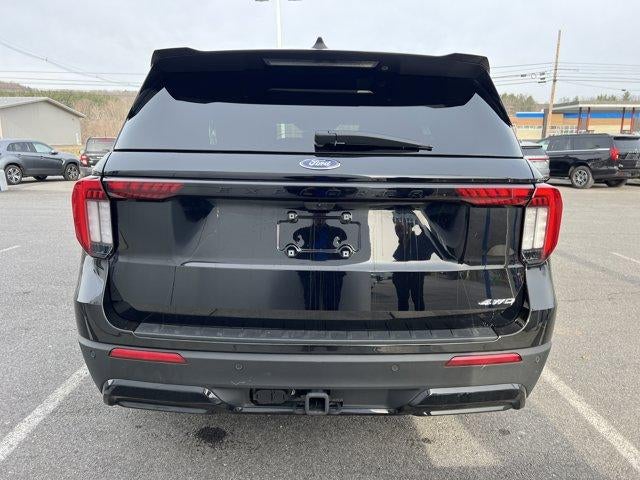 2025 Ford Explorer ST-Line 4WD