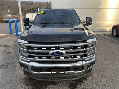 2024 Ford Super Duty F-250 SRW LARIAT 4WD Crew Cab 6.75' Box