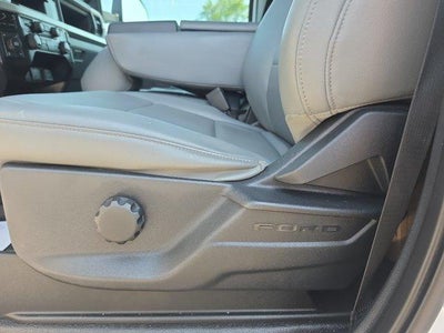 2023 Ford Super Duty F-350 SRW XL 4WD Crew Cab 6.75' Box