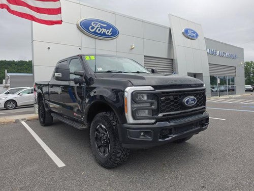 2023 Ford Super Duty F-350 SRW LARIAT 4WD Crew Cab 6.75' Box