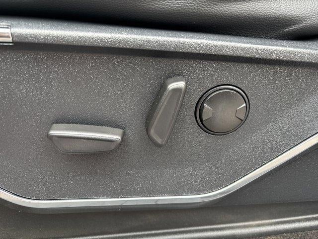 2023 Ford F-150 LARIAT 4WD SuperCrew 5.5' Box