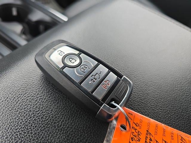 2021 Ford F-150 LARIAT 4WD SuperCrew 5.5' Box