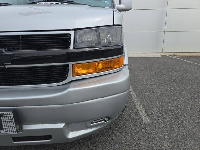 2021 Chevrolet Express Passenger 2500 Regular Wheelbase Rear-Wheel Drive 1LS