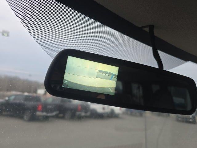 2023 Chevrolet Express Passenger 3500 Regular Wheelbase Rear-Wheel Drive 1LS