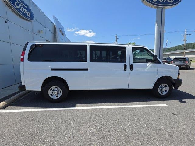 2024 Chevrolet Express Passenger 3500 Extended Wheelbase Rear-Wheel Drive 1LS