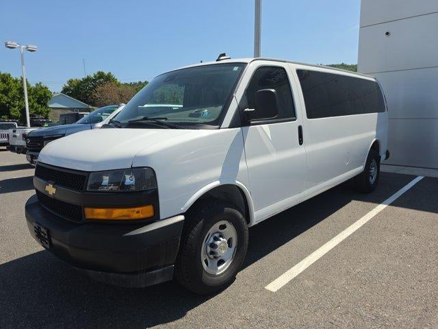 2024 Chevrolet Express Passenger 3500 Extended Wheelbase Rear-Wheel Drive 1LS
