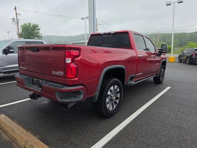 2022 Chevrolet Silverado 3500 HD Crew Cab Standard Box 4-Wheel Drive High Country