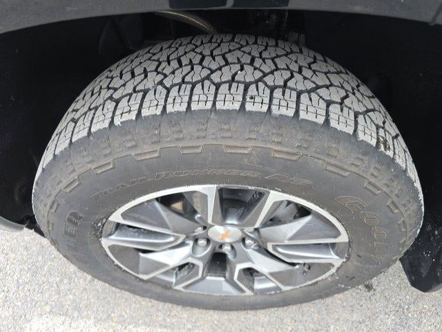 2025 Chevrolet Silverado 1500 Double Cab Standard Box 4-Wheel Drive LT 1LT