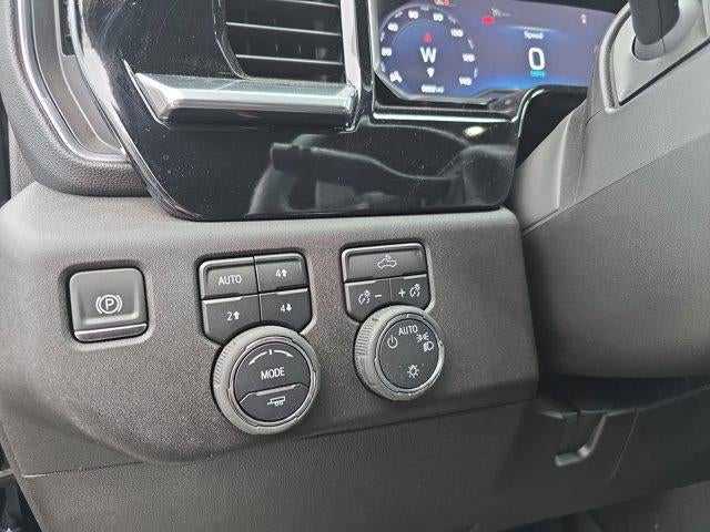 2025 Chevrolet Silverado 1500 Double Cab Standard Box 4-Wheel Drive LT 1LT