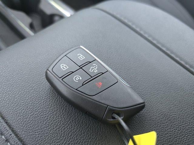 2026 GMC Sierra 1500 Crew Cab Short Box 4-Wheel Drive Elevation 3SB