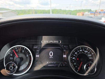 2019 RAM 2500 Big Horn 4x4 Crew Cab 6'4" Box
