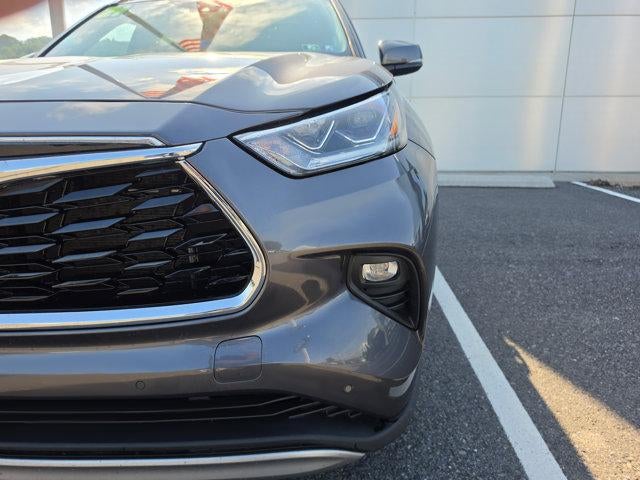 2021 Toyota Highlander Platinum AWD (Natl)